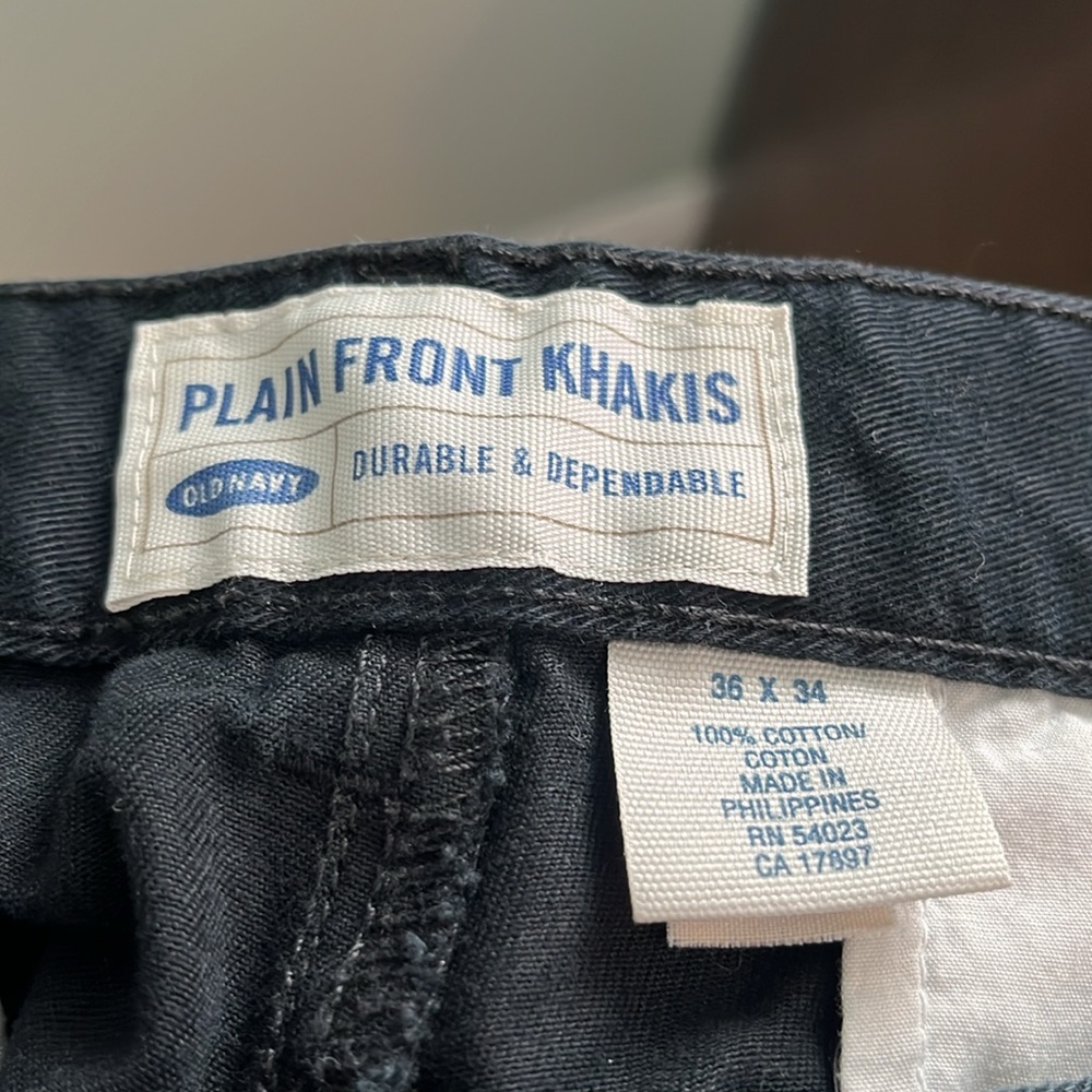 Old Navy Black men’s plain front khakis - size 36x34 100% cotton. - Picture 4 of 4